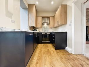 Photo 16- click for photo gallery